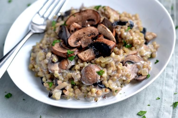 Buckwheat with Mushrooms in Sour Cream