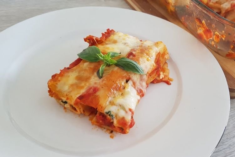 Cannelloni mit Schinken und Käse