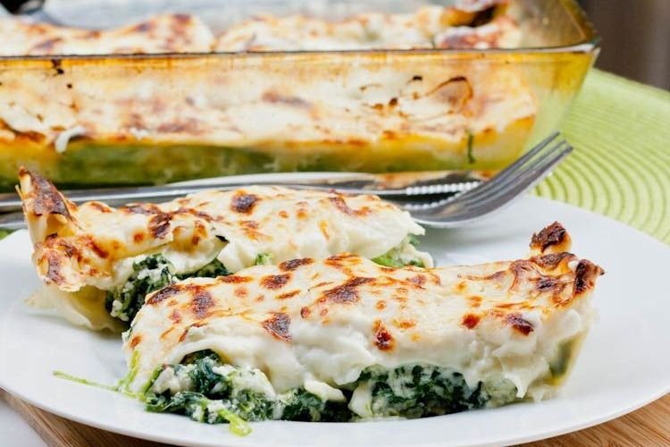Cannelloni mit Spinat und drei Käsesorten