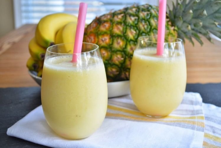 Banana, Pineapple, and Coconut Milk Smoothie