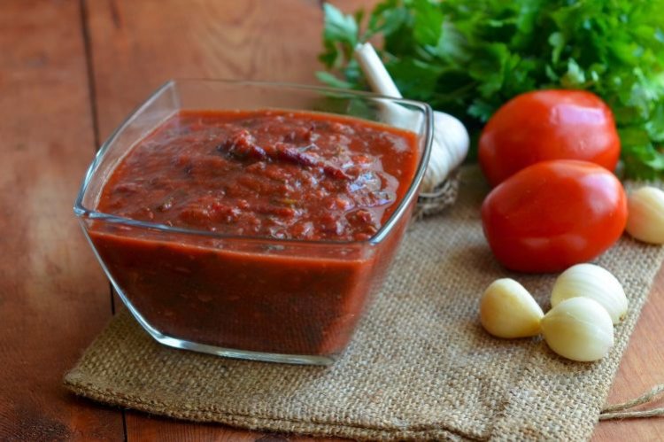 Tomatensauce mit Kräutern