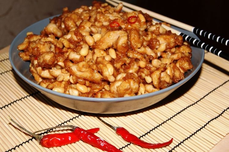 Chicken with Peanuts