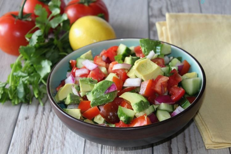Vegetable Salad with Avocado