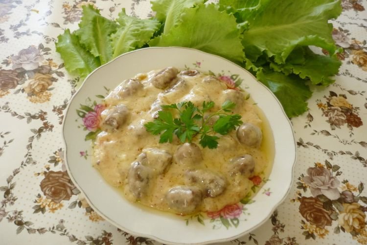 Corazones de pollo con queso fundido