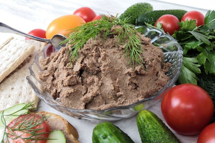 Leberpastete mit Gemüse
