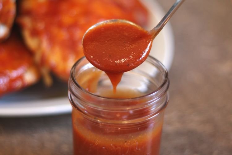 Salsa para hamburguesa a base de yogur y pimiento morrón