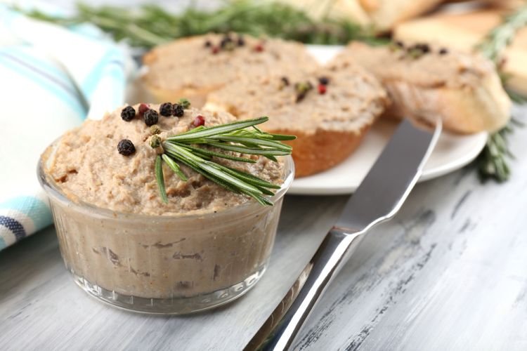 Chicken Liver Pâté with Hearts