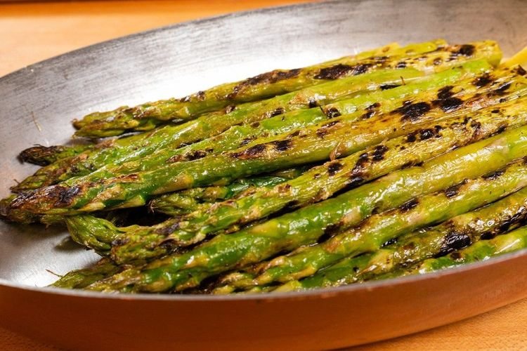 Spargel vom Grill