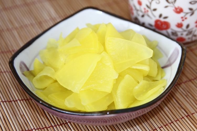 Eingelegter Daikon