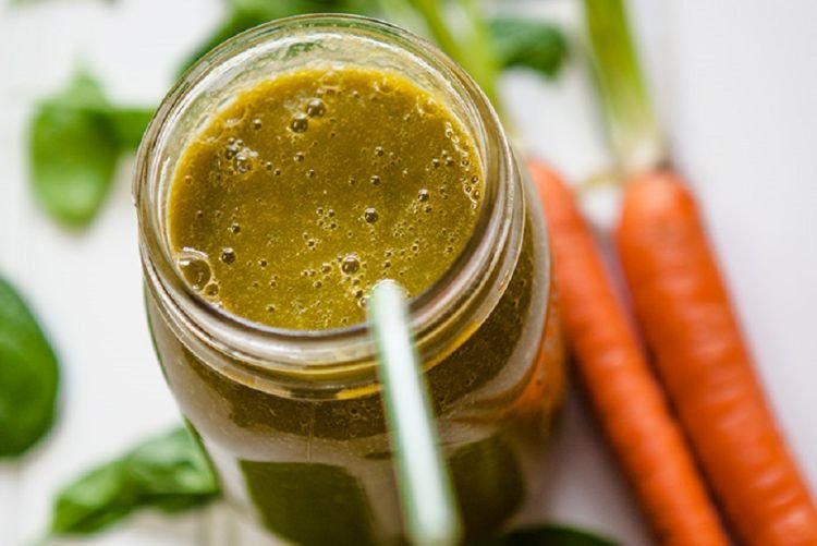 Carrot and Spinach Smoothie