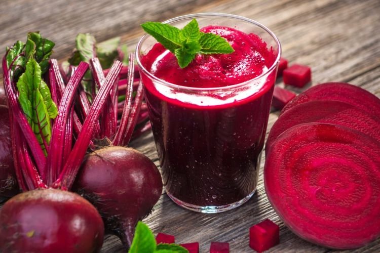 Beetroot and Walnut Smoothie