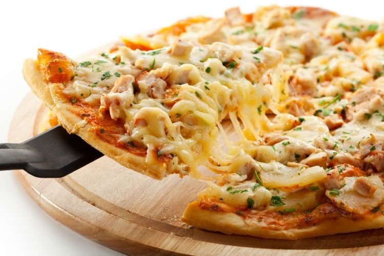 Pizza with Chicken and Pineapple