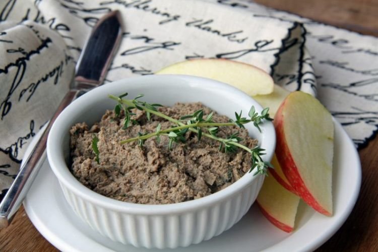 Rinderleberpastete mit Apfel