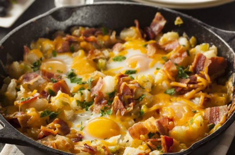 Spiegelei mit Speck und Kartoffeln
