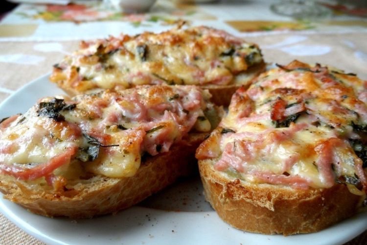 Hot Sausage Sandwiches in the Oven
