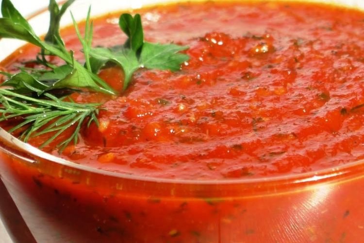 Salsa de tomate rápida para pizza