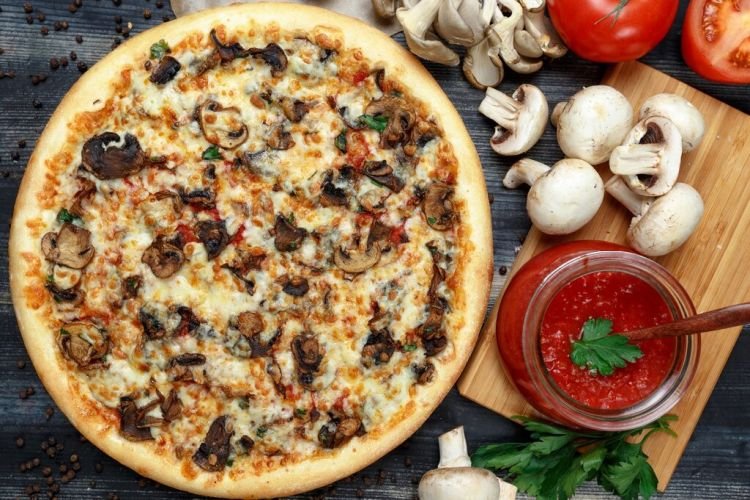 Chicken and Mushroom Pizza