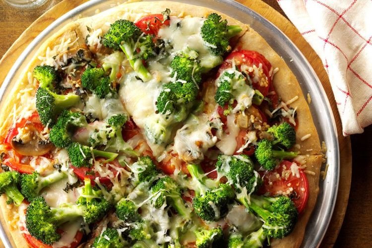 Chicken and Broccoli Pizza