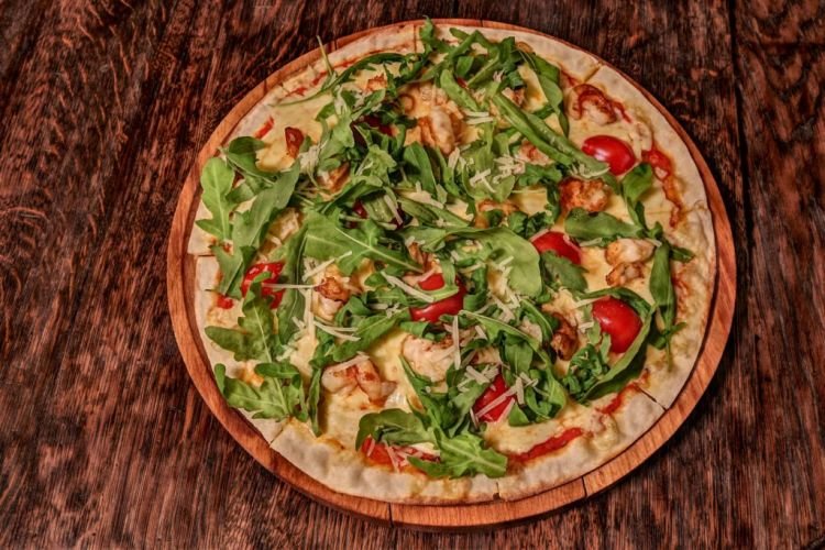 Chicken and Arugula Pizza
