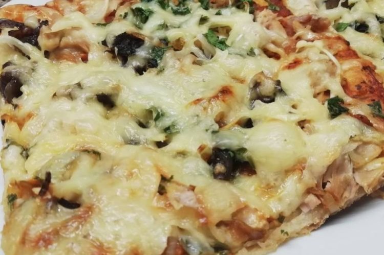 Chicken Pizza on Puff Pastry