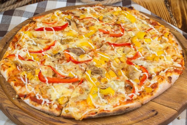 Chicken and Corn Pizza