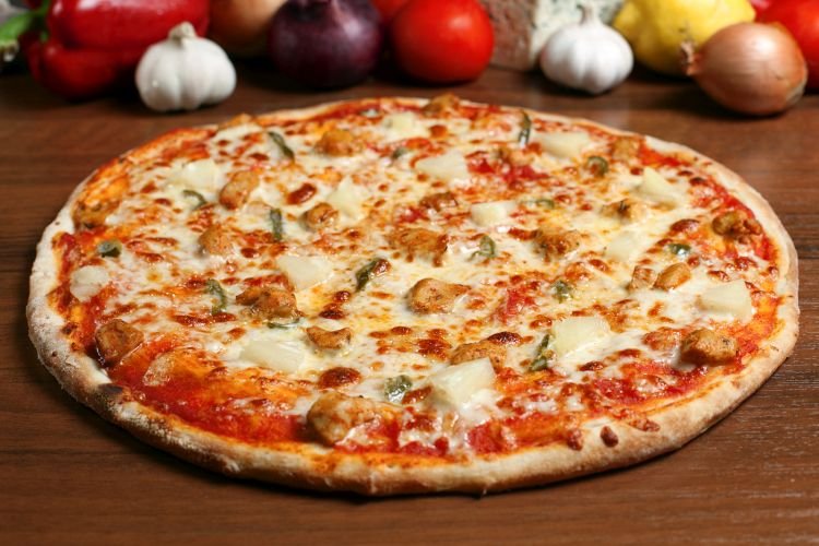 Chicken and Cauliflower Pizza
