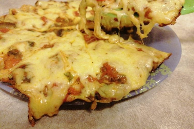 Pizza „4 Käse“ aus Lavash