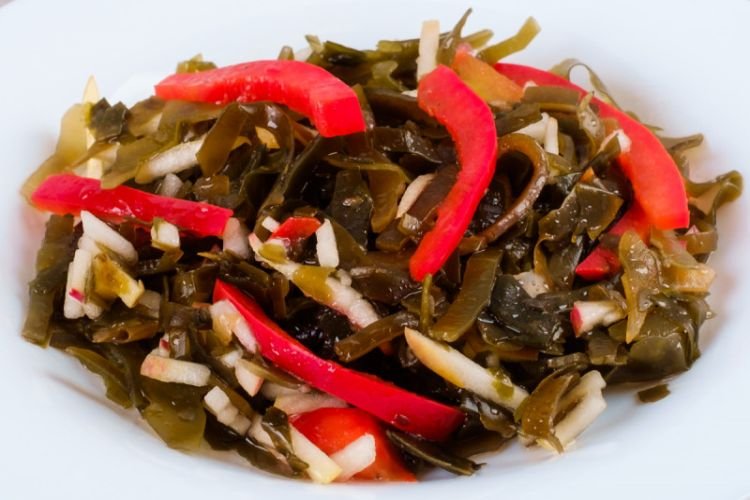 Seaweed and Sun-Dried Tomato Salad