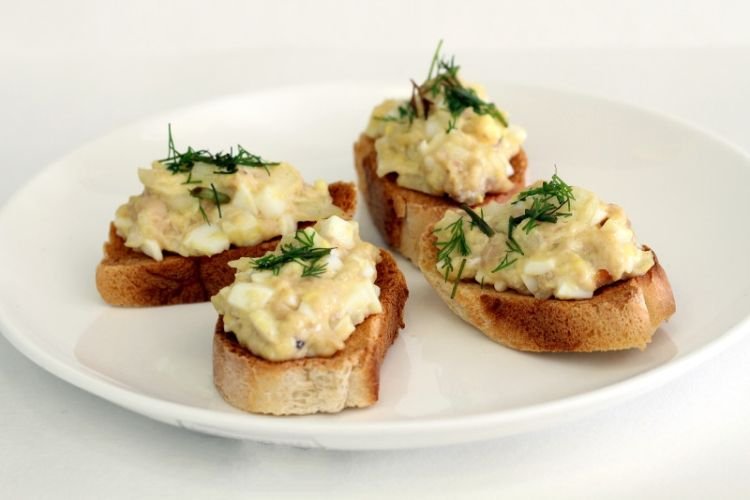Cod Liver and Apple Sandwiches