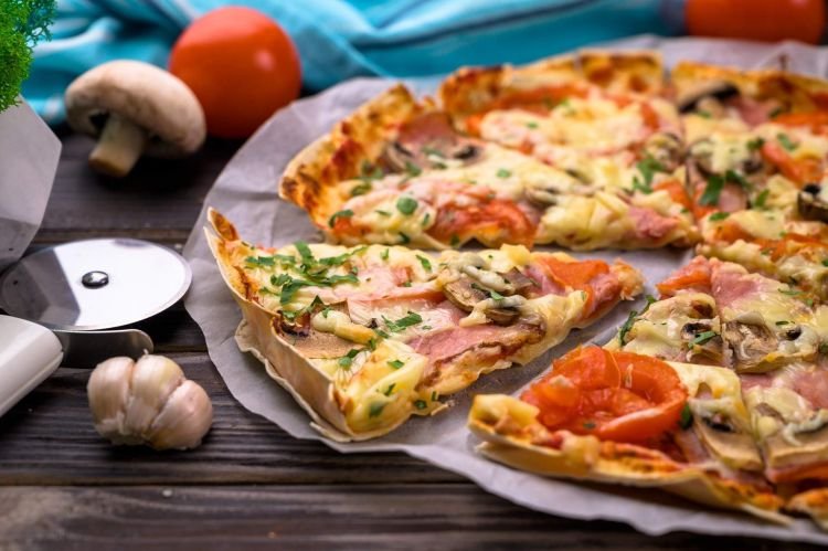 Lavash Pizza with Mushrooms and Tomatoes