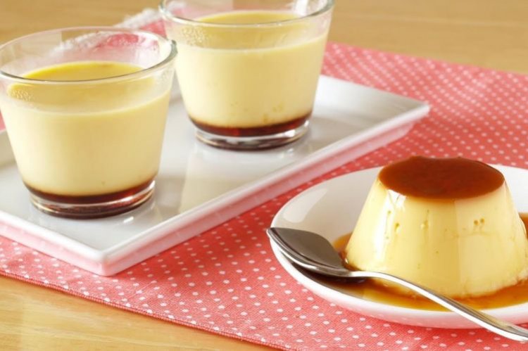 Vanillepudding mit Karamell