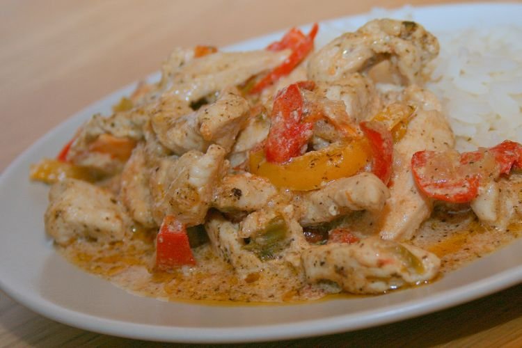 Fricassée con pollo y verduras