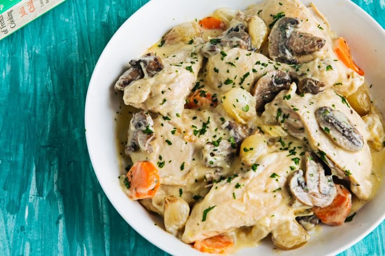 Fricassée con pollo y patatas