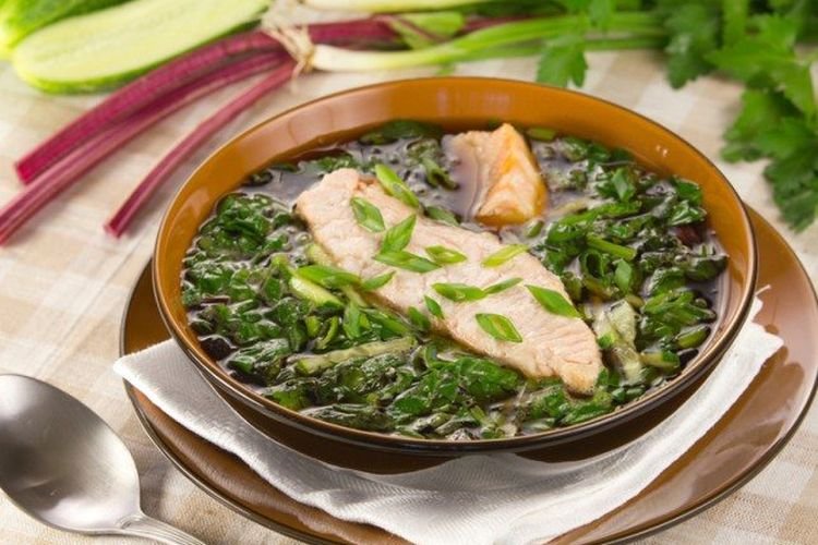 Botwinja mit Lachs