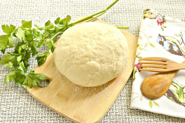 Tschebureki-Teig mit Cognac