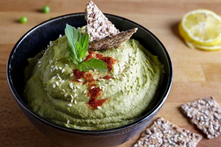 Green Pea Hummus with Mint