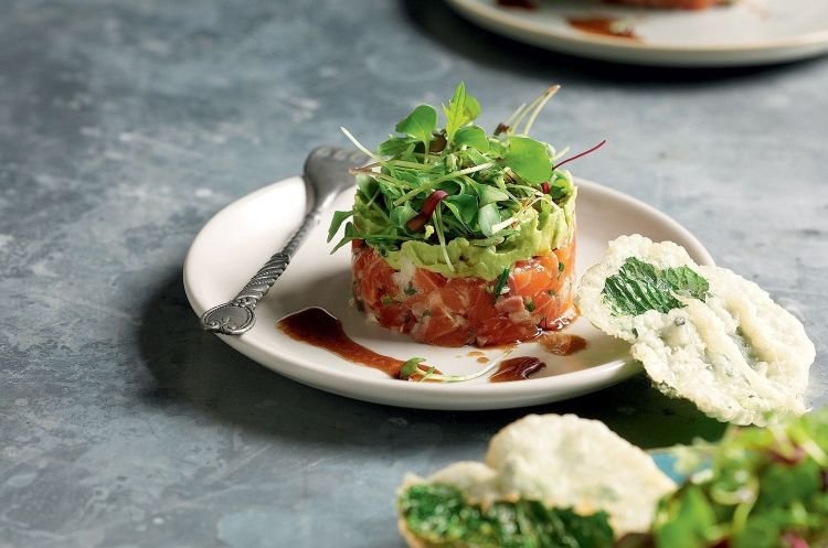 Lachs-Tatar mit Wasabi