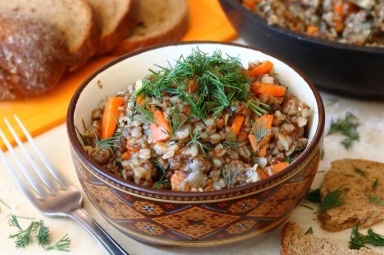 Buckwheat with Stewed Meat in a Multicooker