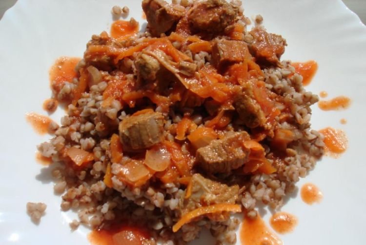 Buckwheat with Stewed Meat and Tomato Paste