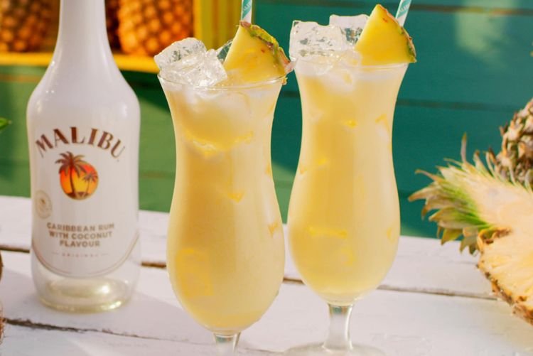Piña Colada con Malibu