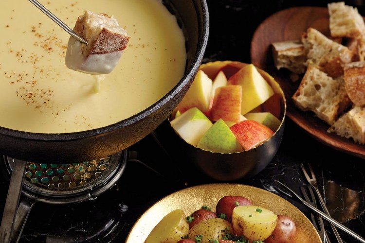 Fondue mit Schmelzkäse