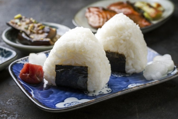 Onigiri mit Kaviar