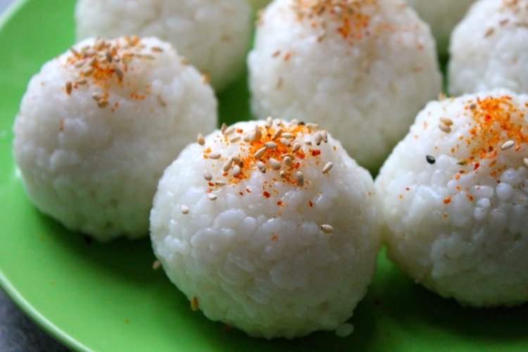 Onigiri mit Huhn
