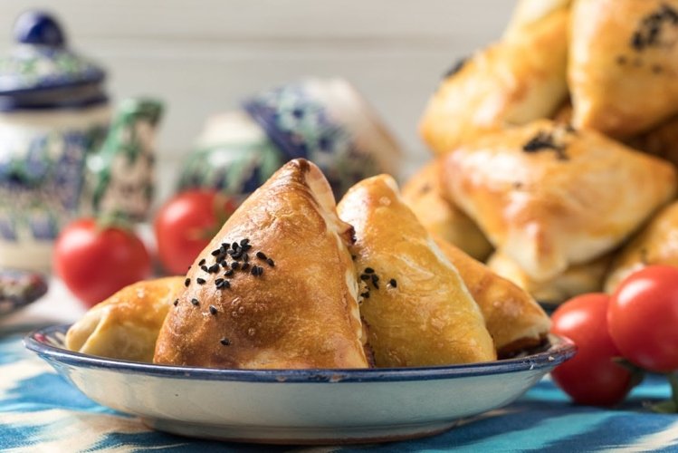 Samosa with Chicken and Mushrooms