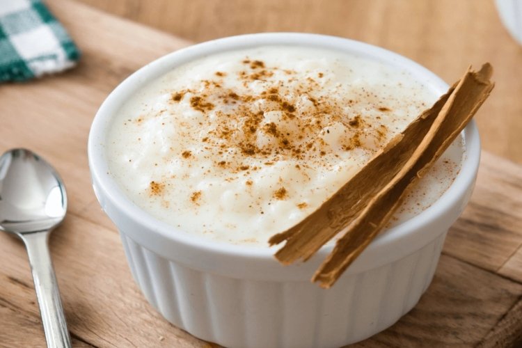 Milchreispudding mit Sauerrahm