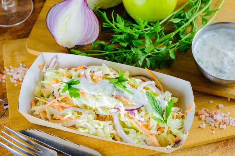 Coleslaw mit Apfel