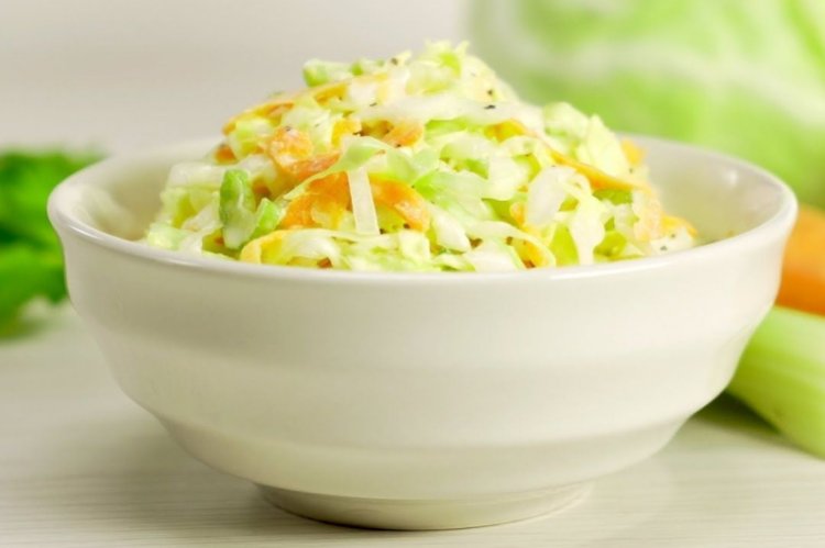 Coleslaw aus Chinakohl