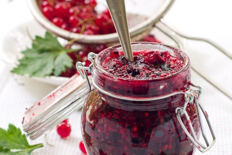 Redcurrant and Blackberry Jam