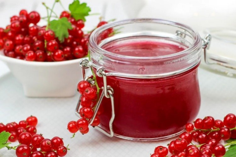 Five-Minute Redcurrant Jelly