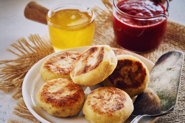 Tofu Syrniki (Cheese Pancakes)